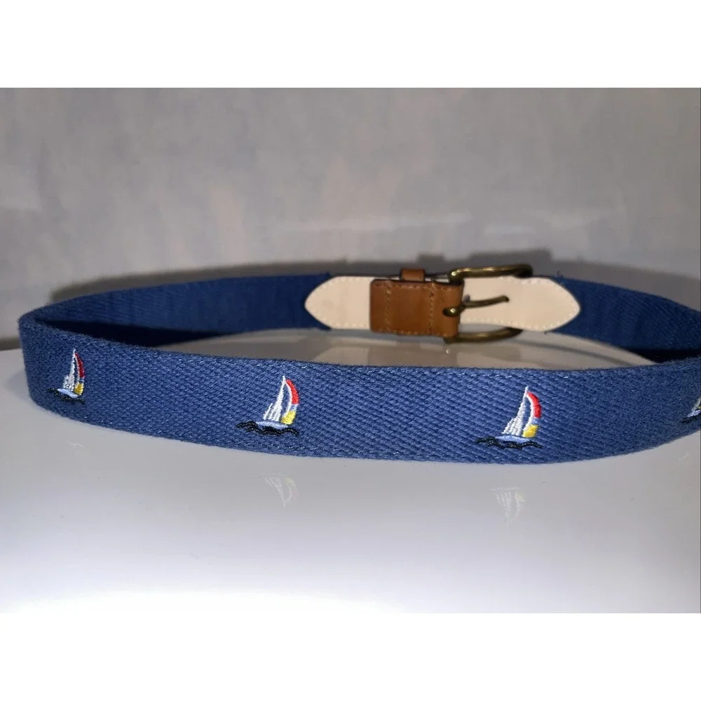 J. McLaughlin Size Small Navy Boat Belt Embroidered Youth  WOW !!!‎